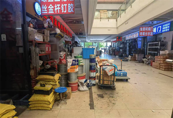五金店疏散通道堵塞 浦東消防立即行動(dòng)確保“生命通道”暢通