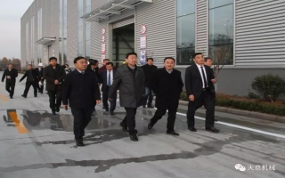 山東省住建廳黨組成員、副廳長張曉海蒞臨天意機(jī)械調(diào)研指導(dǎo)